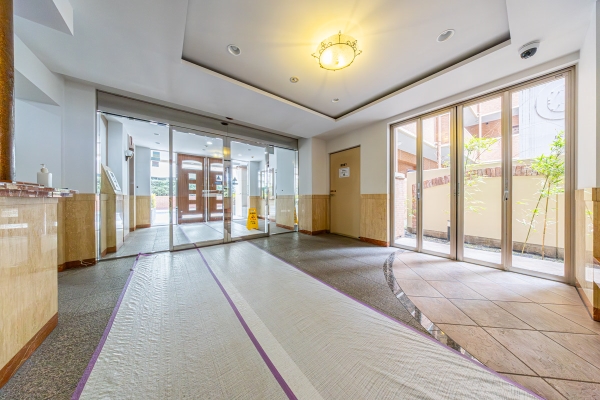中古マンション 東京都港区三田5丁目 南北線白金高輪駅 1億5,800万円