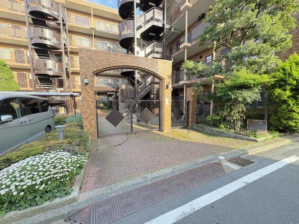 中古マンション 墨田区立花１丁目 JR中央・総武線亀戸駅 4,080万円