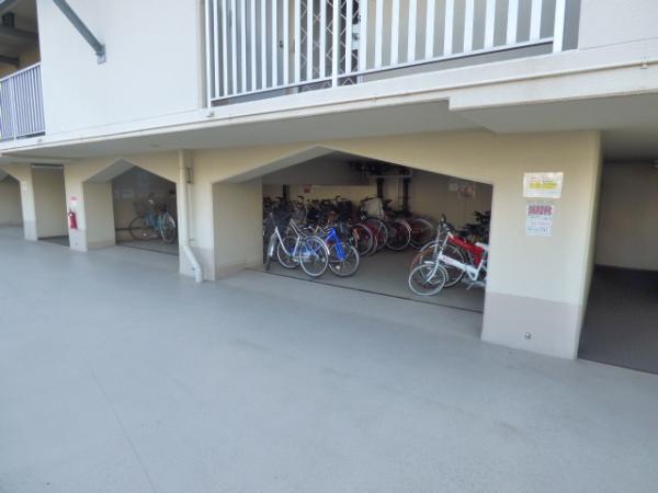 中古マンション 神戸市中央区港島中町３丁目 神戸新交通ポートアイランド線みなとじま駅 2,280万円