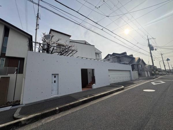 中古戸建 大阪府箕面市小野原東５丁目 大阪モノレール彩都線豊川駅 1億9,000万円
