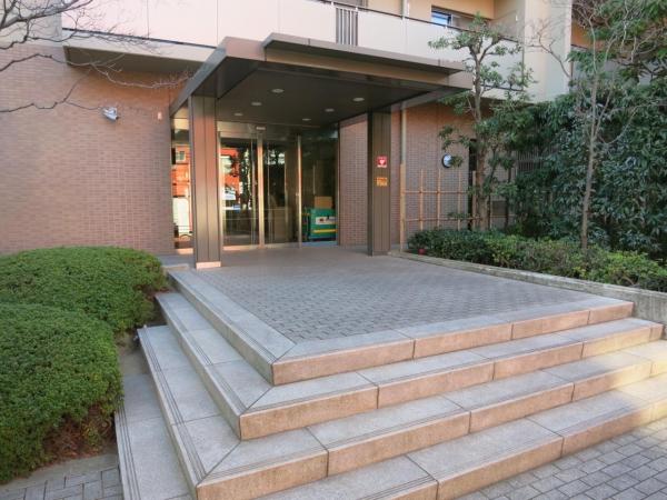 ファミール扇町アーバンステージ エントランス（外）
