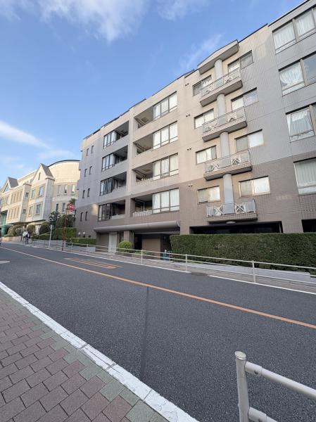 中古マンション 新宿区下落合４丁目 西武新宿線下落合駅 8,480万円