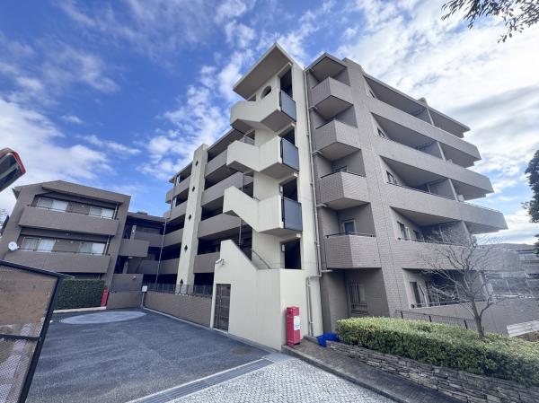 中古マンション 新宿区中落合１丁目 西武新宿線中井駅 1億1,700万円