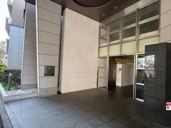 菱和パレス目白台グラーサ エントランス（外）