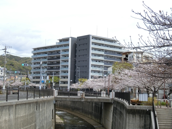 中古マンション 兵庫県神戸市兵庫区荒田町４丁目 神戸市営地下鉄西神山手線湊川公園駅 5,350万円