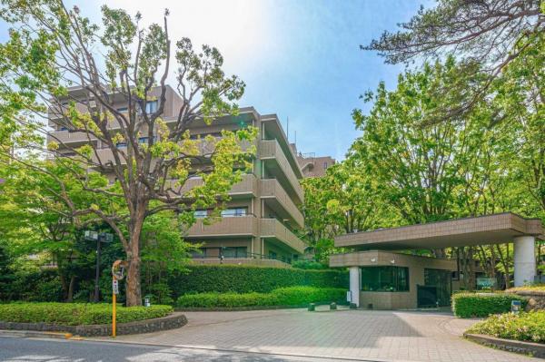 中古マンション 東京都世田谷区南烏山２丁目 京王競馬場線芦花公園駅 1億4,177万円