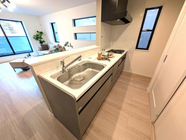 新築戸建 神戸市中央区熊内町２丁目 神戸市営地下鉄西神山手線新神戸駅 5,580万円