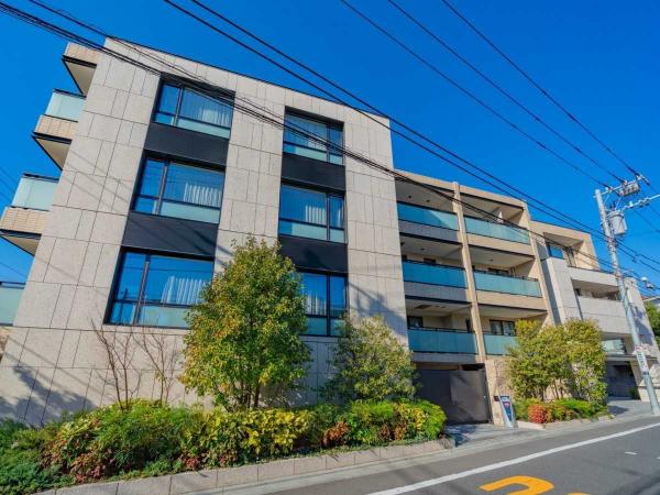 中古マンション 東京都港区高輪４丁目 JR山手線品川駅 3億3,800万円