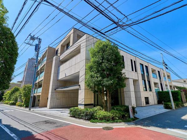 中古マンション 東京都港区高輪４丁目 JR山手線品川駅 2億8,500万円