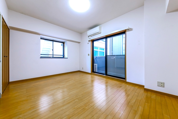 中古マンション 東京都港区赤坂６丁目 千代田線赤坂駅 4,980万円