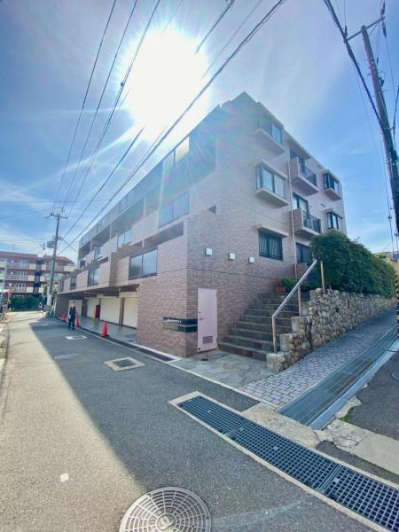 アウレリア離宮道 外観写真
