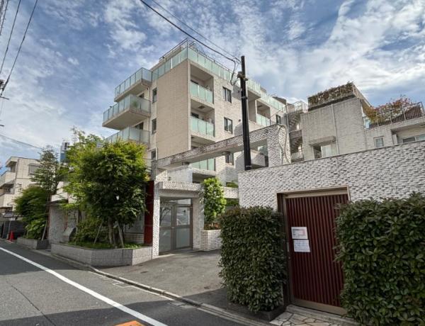 中古マンション 新宿区北新宿１丁目 JR中央・総武線大久保駅 9,180万円