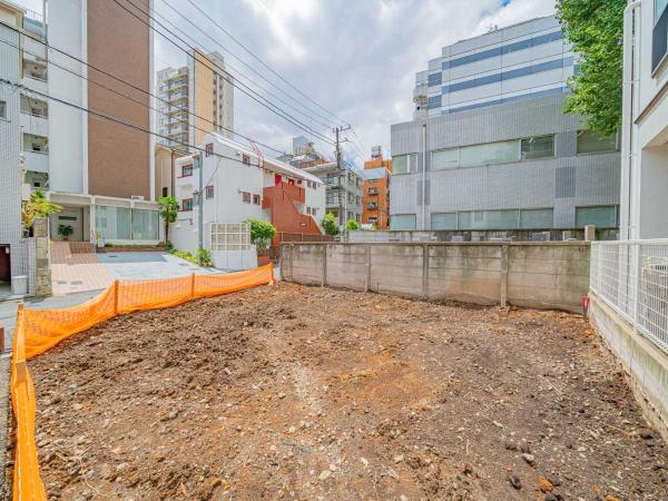 土地 東京都渋谷区代々木3丁目 京王競馬場線初台駅 1億9,800万円