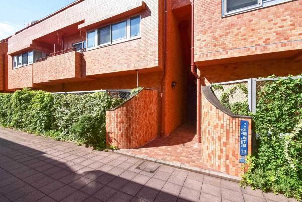 中古マンション 東京都港区三田４丁目 都営浅草線三田駅 1億3,800万円