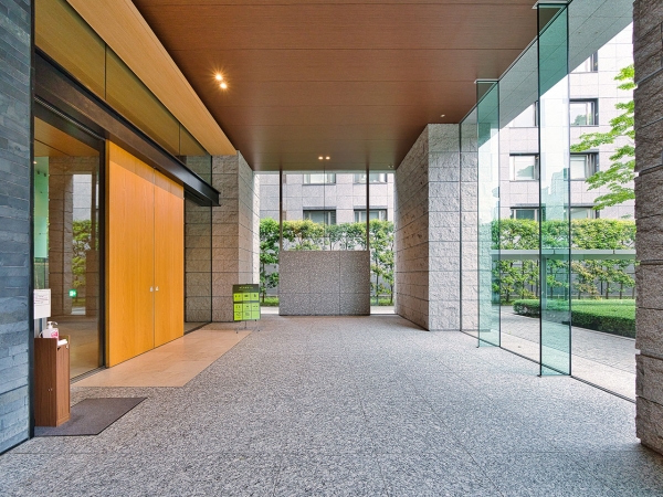 中古マンション 東京都港区赤坂２丁目 千代田線赤坂駅 2億4,800万円
