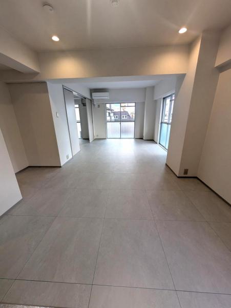 中古マンション 新宿区北新宿４丁目 JR中央・総武線東中野駅 5,180万円