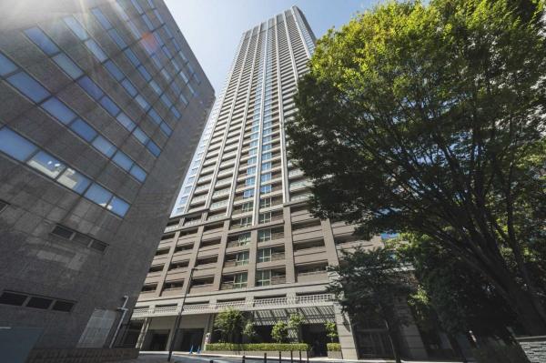 中古マンション 東京都新宿区富久町 丸の内線新宿御苑前駅 2億5,800万円