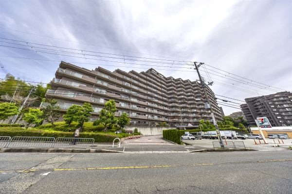 中古マンション 大阪府吹田市上山田 阪急千里線北千里駅 3,780万円