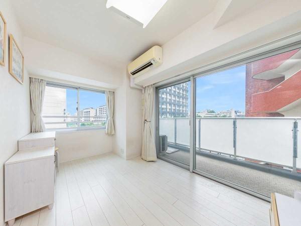 中古マンション 東京都新宿区市谷薬王寺町 都営大江戸線牛込柳町駅 1億1,700万円