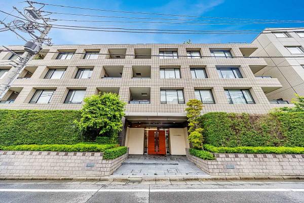 中古マンション 東京都中野区中央１丁目 都営大江戸線中野坂上駅 1億1,500万円