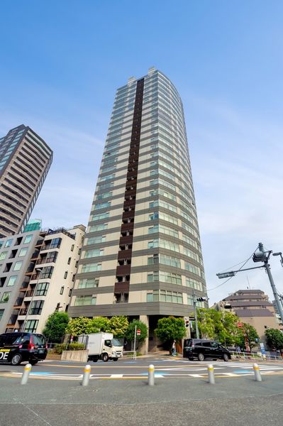 中古マンション 東京都港区六本木7丁目 都営大江戸線六本木駅 2億9,800万円