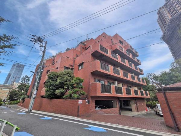 中古マンション 東京都港区元麻布１丁目 南北線麻布十番駅 1億6,800万円