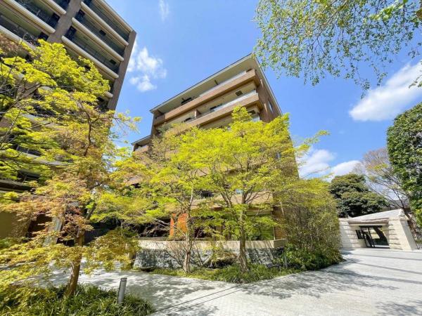 中古マンション 東京都渋谷区広尾４丁目 日比谷線広尾駅 1億3,000万円