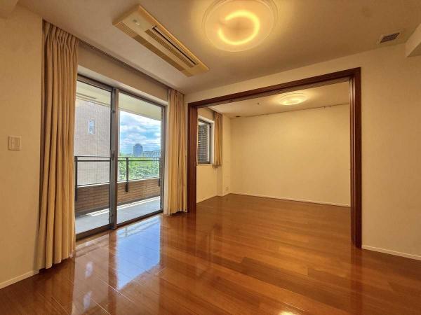 中古マンション 東京都渋谷区広尾4丁目 日比谷線広尾駅 1億3,000万円