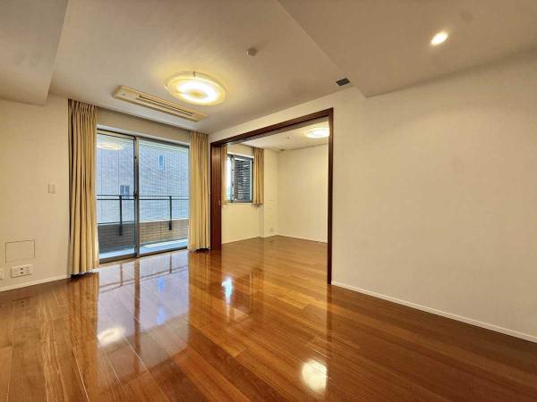 中古マンション 東京都渋谷区広尾4丁目 日比谷線広尾駅 1億3,000万円