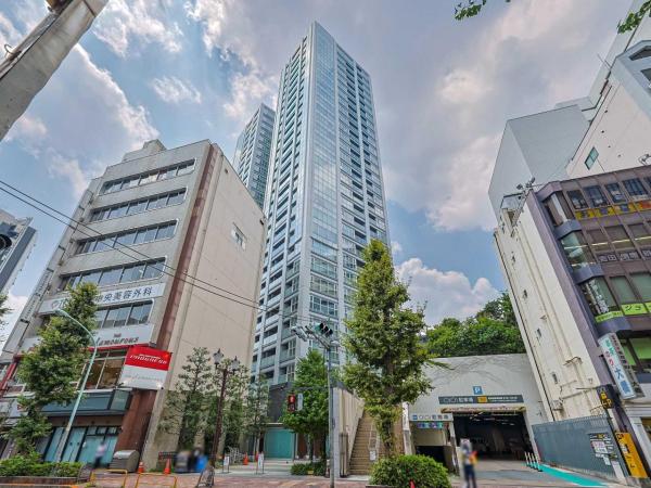 中古マンション 東京都中野区中野３丁目 JR中央・総武線中野駅 1億600万円