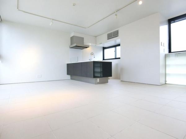中古マンション 目黒区中根２丁目 東急東横線都立大学駅 9,700万円