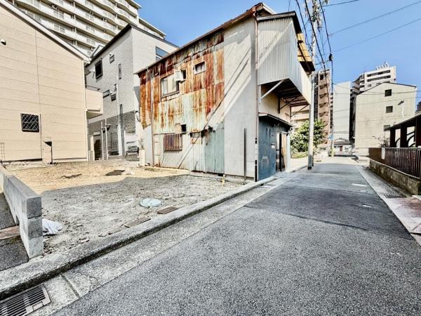 中央区旭通２丁目　売り土地 前面道路含む現地写真