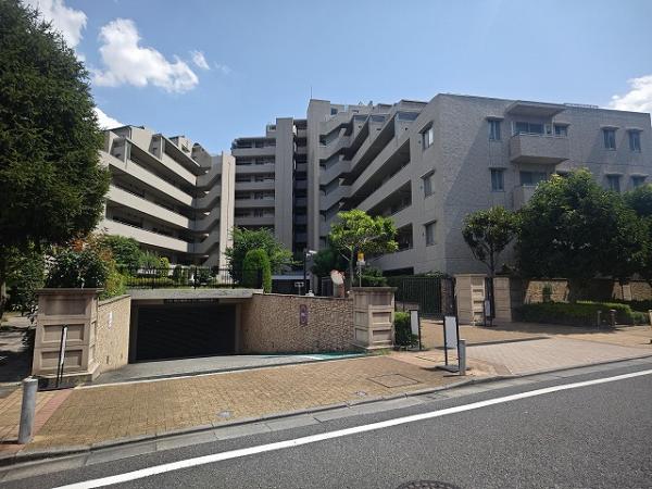 中古マンション 世田谷区粕谷１丁目 京王線千歳烏山駅 9,180万円