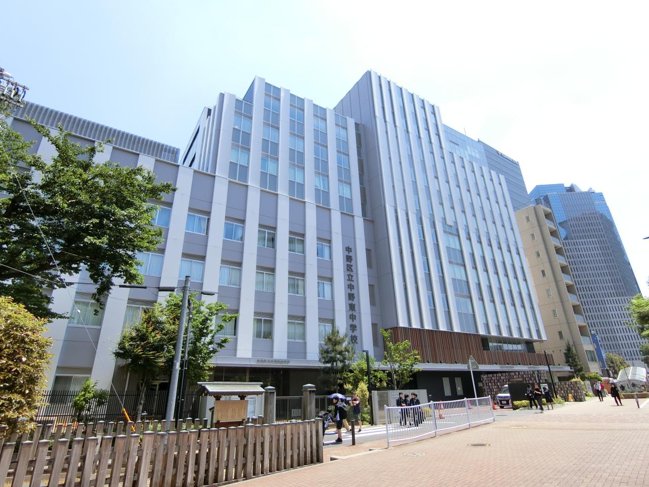 中古マンション 中野区中野1丁目 JR中央線中野駅 9,240万円