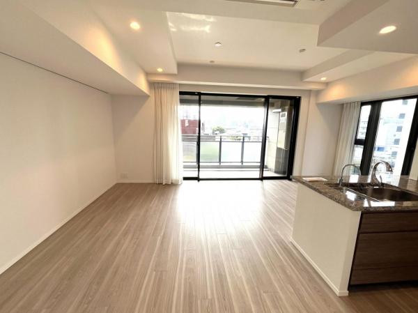 中古マンション 港区南青山７丁目 半蔵門線表参道駅 2億8,500万円