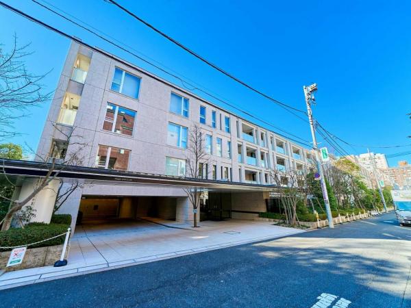 中古マンション 東京都港区南青山５丁目 銀座線表参道駅 6億4,500万円