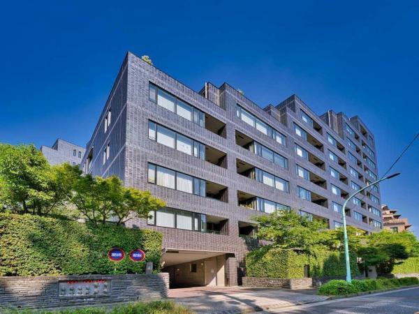 中古マンション 東京都港区南青山７丁目 半蔵門線表参道駅 1億9,800万円