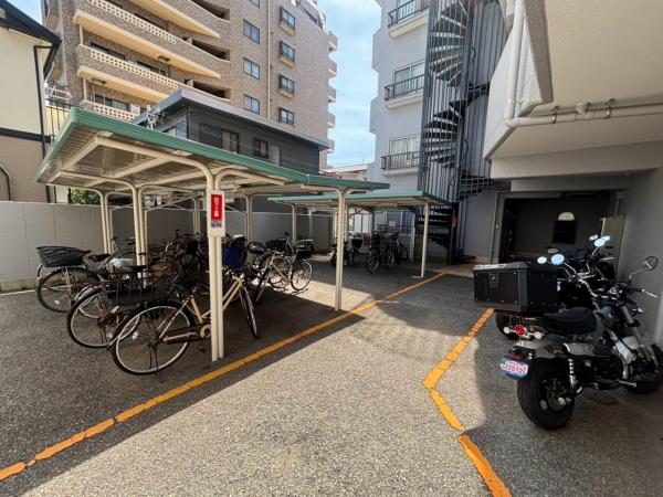 メイクアップハイツ須磨浦 駐輪場