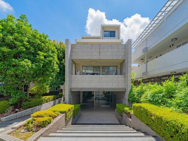 中古マンション 東京都渋谷区富ヶ谷２丁目 千代田線代々木公園駅 1億5,980万円