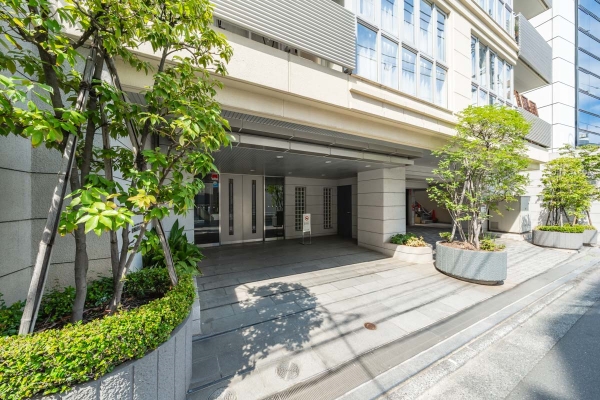 中古マンション 東京都新宿区住吉町 都営新宿線曙橋駅 9,998万円