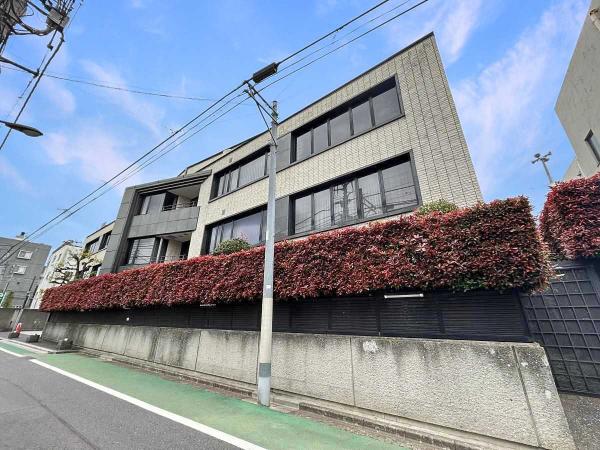 中古マンション 東京都新宿区中町 都営大江戸線牛込神楽坂駅 1億4,400万円