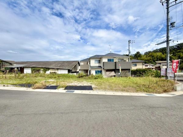 姫路市山畑新田　B号地 前面道路含む現地写真