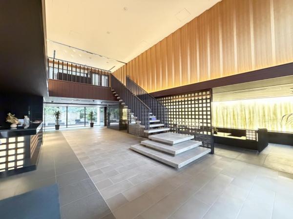 中古マンション 新宿区大京町 都営大江戸線国立競技場駅 1億3,800万円