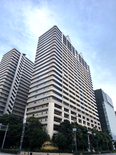 中古マンション 大阪府大阪市浪速区湊町２丁目 JR関西本線ＪＲ難波駅 1億2,800万円