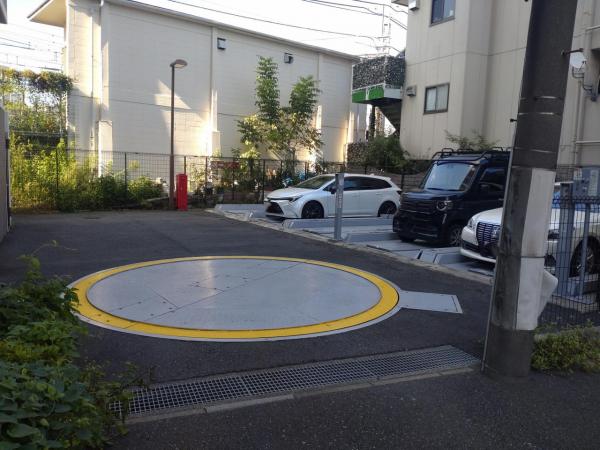 サンクレイドルレヴィール池袋 敷地内駐車場