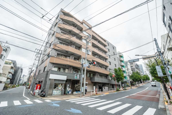 中古マンション 東京都新宿区四谷坂町 都営新宿線曙橋駅 1億3,800万円