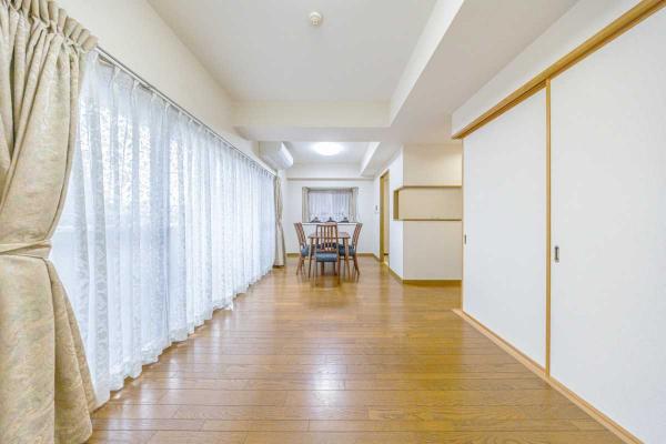 中古マンション 東京都台東区池之端１丁目 千代田線湯島駅 1億3,000万円