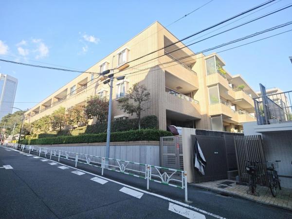 中古マンション 渋谷区初台２丁目 京王線初台駅 1億4,980万円