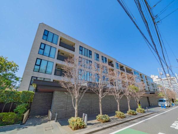 中古マンション 東京都港区南麻布４丁目 日比谷線広尾駅 3億8,800万円