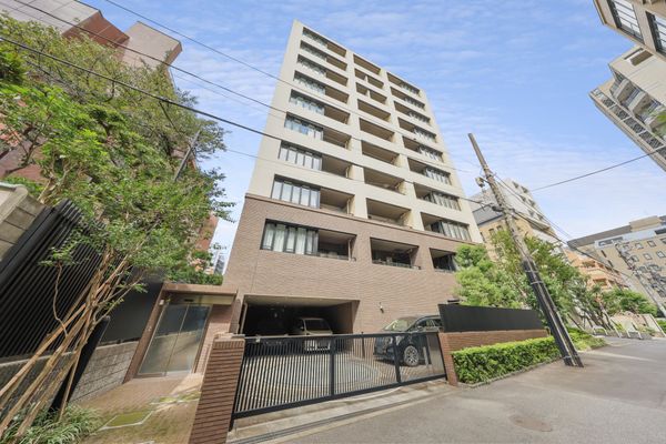 中古マンション 東京都港区赤坂４丁目 千代田線赤坂駅 9,980万円